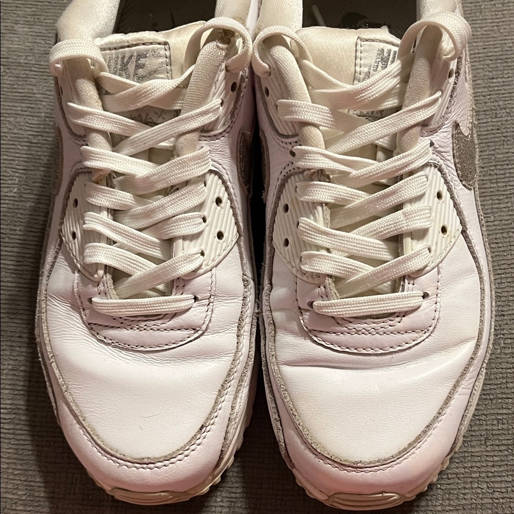 Nike air max Women's Swoosh White and glitter leather Sneakers sz8 - Picture 6 of 9